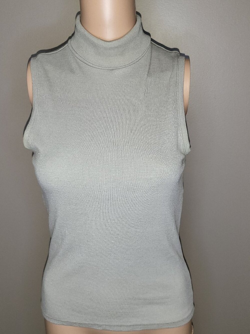 Banana Republic Stretch Sleeveless Ribbed Turtleneck Top Taupe Size Medium